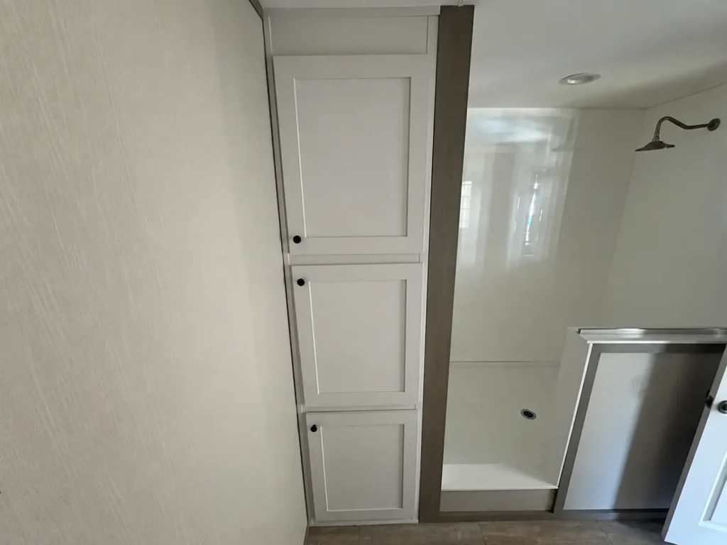 Linen closet Image
