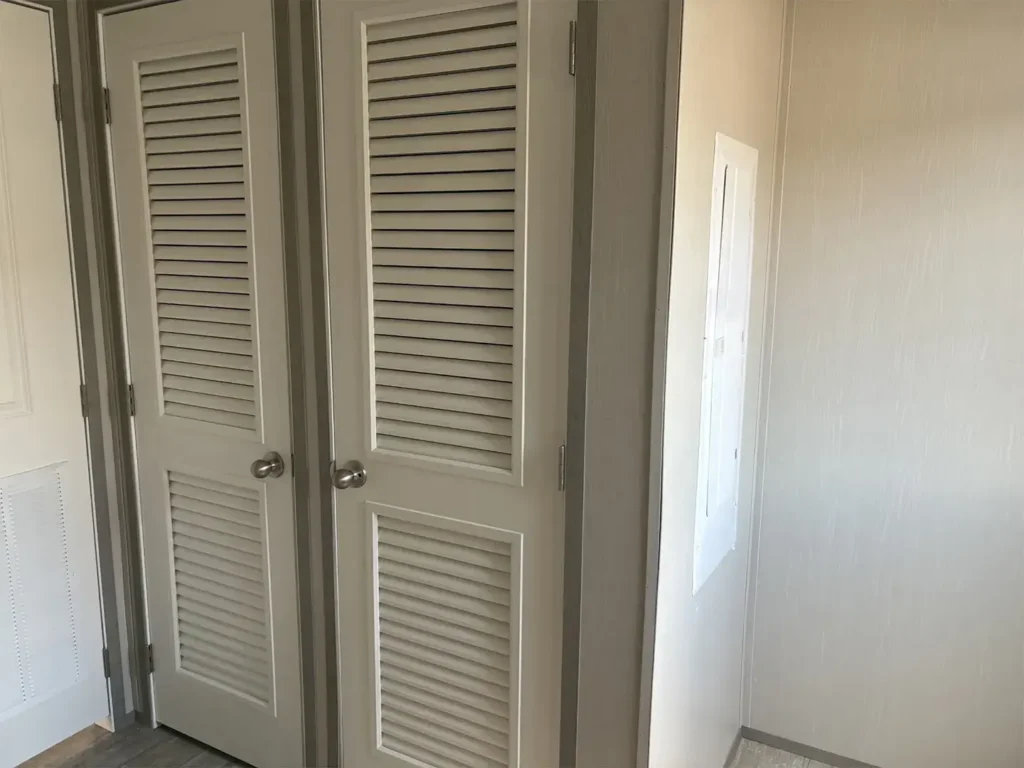 Mechanical room louvered doors Image